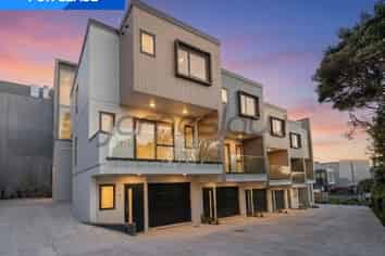 Auckland - Address withheld