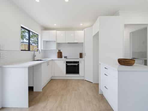 11B John Road, Stanmore Bay