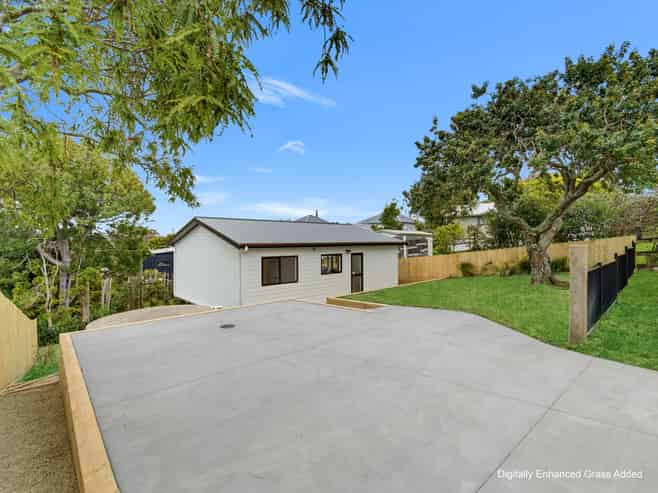 11B John Road, Stanmore Bay