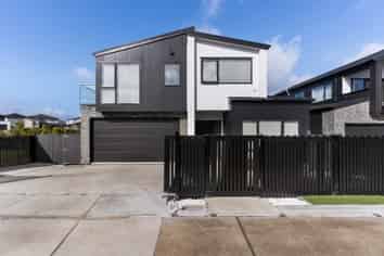 52 Malahide Drive, Flat Bush
