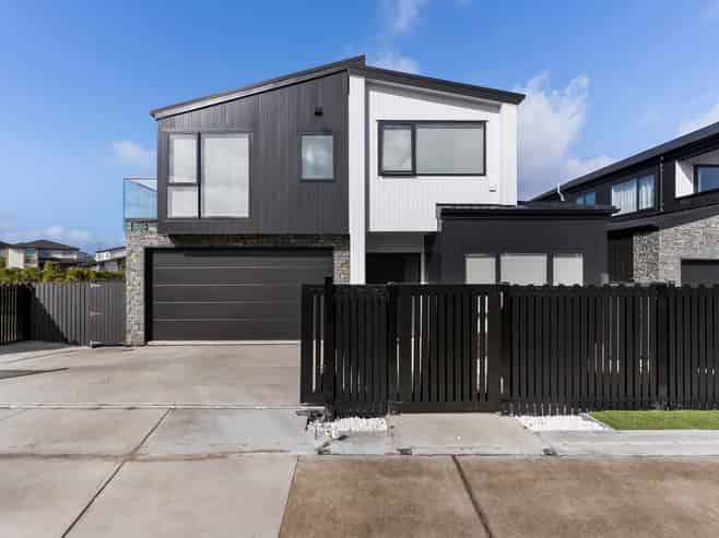 52 Malahide Drive, Flat Bush