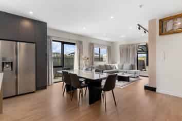 52 Malahide Drive, Flat Bush
