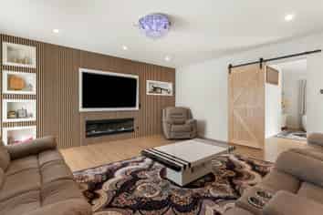 52 Malahide Drive, Flat Bush