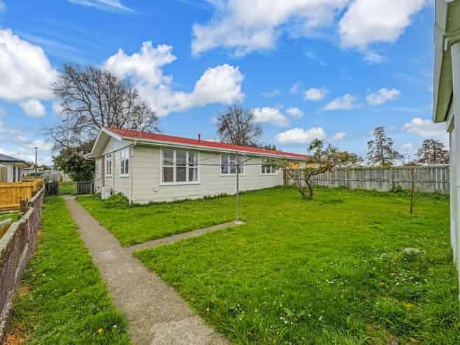 60 Stillwater Place and 30 Monowai Place, Westbrook