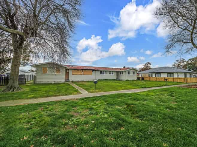 60 Stillwater Place and 30 Monowai Place, Westbrook