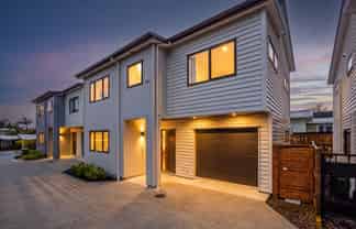 9B Totara Grove, Hillcrest