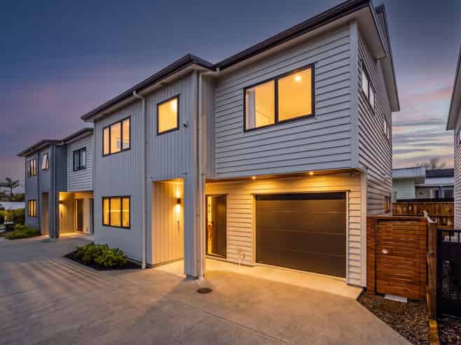 9B Totara Grove, Hillcrest