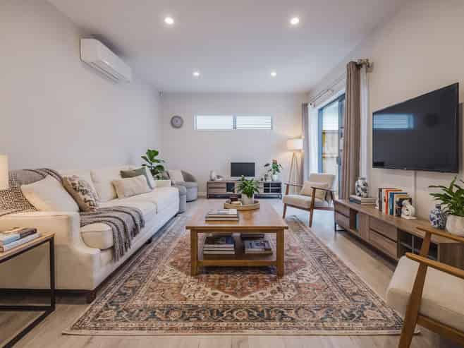 9B Totara Grove, Hillcrest