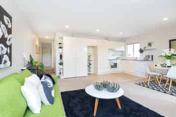 3/57 Gladstone Road, Northcote