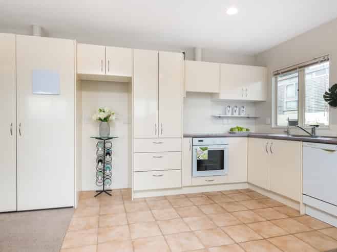 3/57 Gladstone Road, Northcote