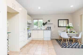 3/57 Gladstone Road, Northcote