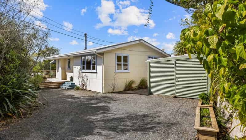 3A Snowden Place, Raglan