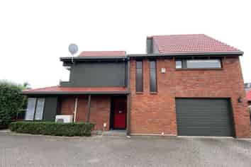 240B Devonport Road, Avenues
