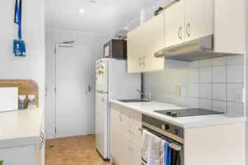 24B/30 Westward Ho Road, Glen Eden