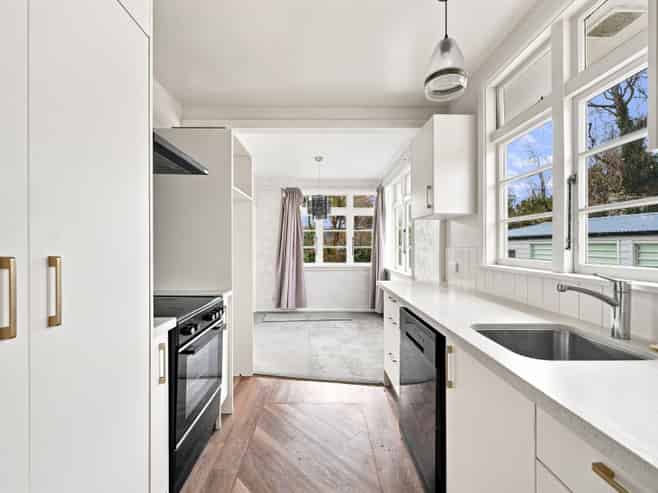 14 Scotston Avenue, Saint Albans