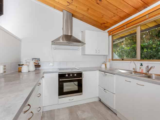 56 Matai Road, Raumati South