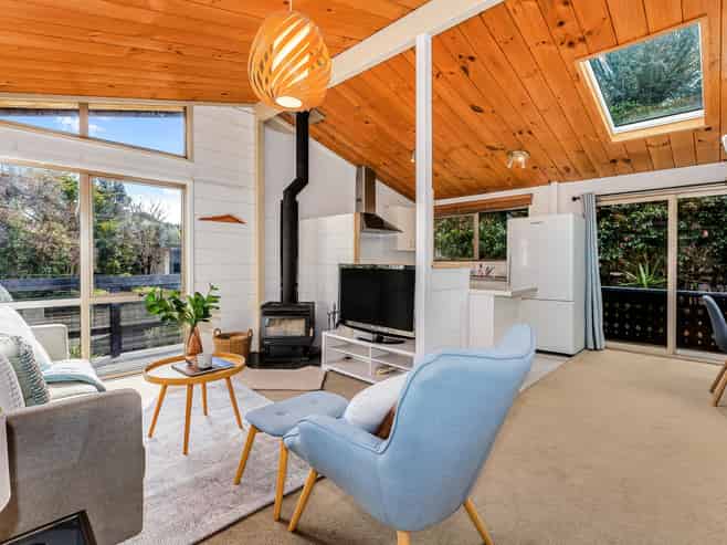 56 Matai Road, Raumati South