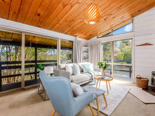 56 Matai Road, Raumati South