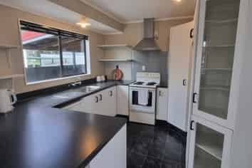 47A Aquarius Drive, Kawaha Point
