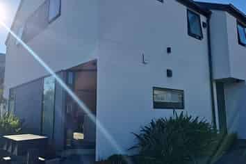 1/114 Stanmore Road, Linwood