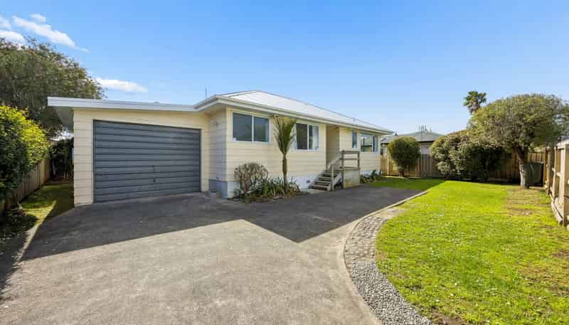 5A Stokes Avenue, Te Atatu Peninsula