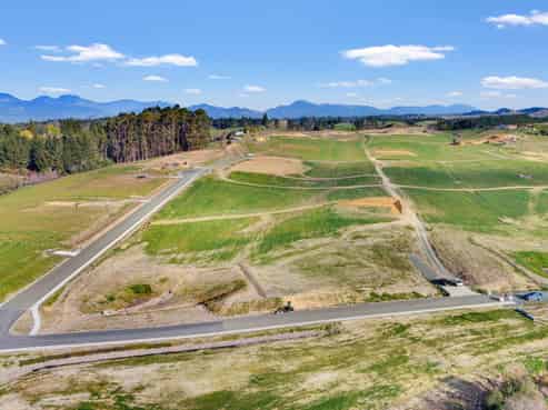 2/3 Stage Kamana Estate, Mapua