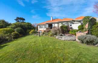 225 Musselburgh Rise, Andersons Bay