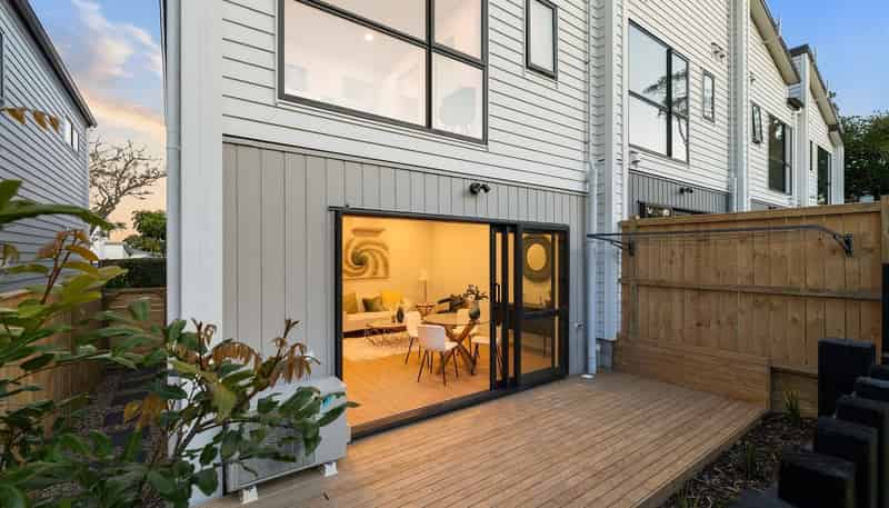 30A Tirimoana Road, Te Atatu South