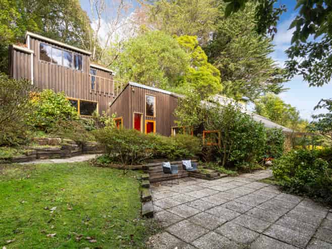 23 & 23A Porterfield Street, Macandrew Bay