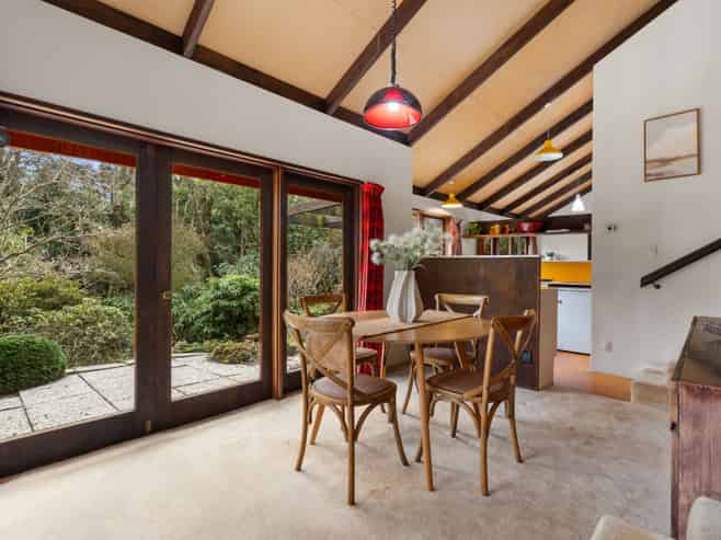 23 & 23A Porterfield Street, Macandrew Bay