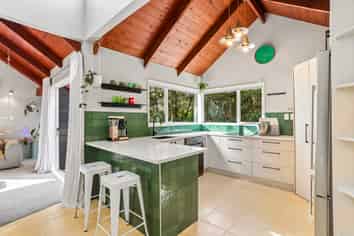 221A Titirangi Road, Titirangi