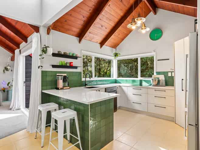 221A Titirangi Road, Titirangi