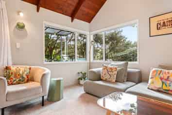 221A Titirangi Road, Titirangi