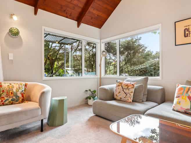 221A Titirangi Road, Titirangi