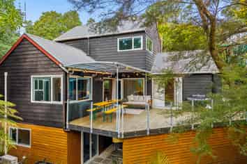 221A Titirangi Road, Titirangi