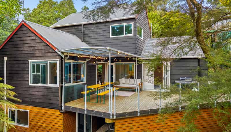 221A Titirangi Road, Titirangi