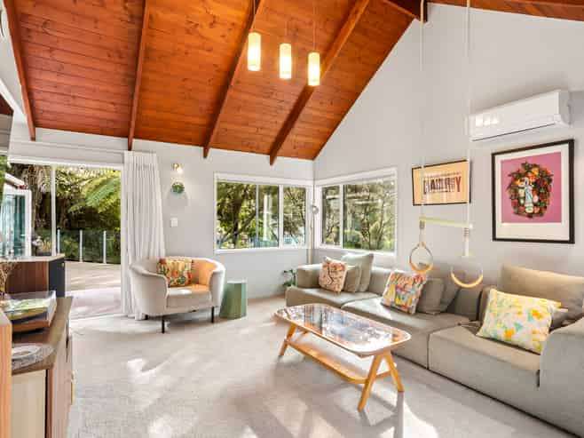 221A Titirangi Road, Titirangi