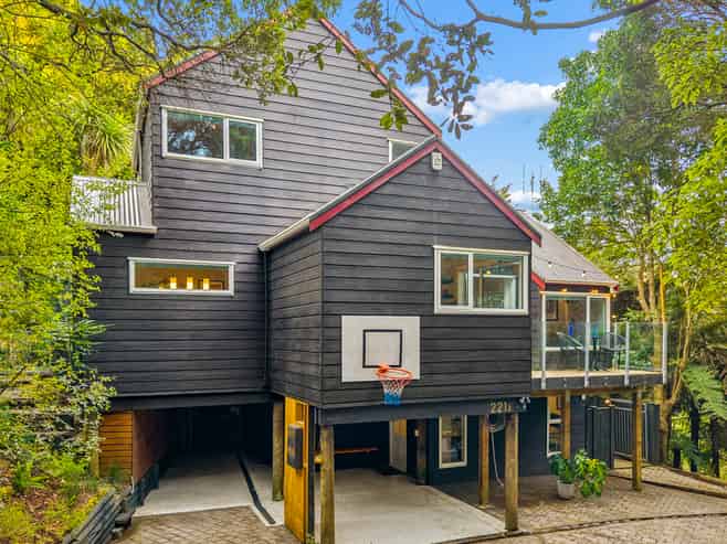 221A Titirangi Road, Titirangi