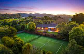 122 Parker Road, Oratia