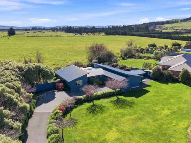 9 Willowside Place, Amberley