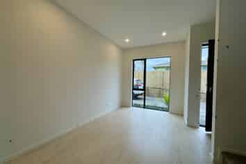 39C Beeston Crescent, Manurewa