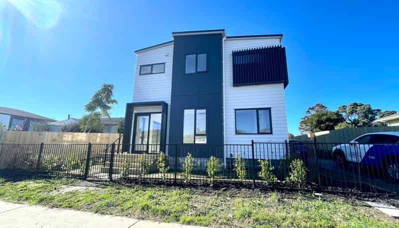 39C Beeston Crescent, Manurewa