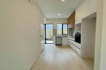 39C Beeston Crescent, Manurewa