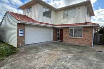2/168 Rangitoto Road, Papatoetoe