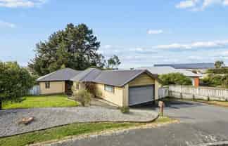 8 St Clair Close, Saint Clair