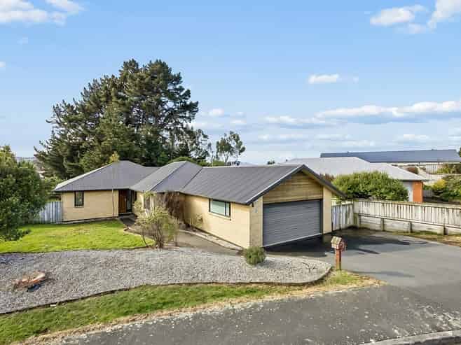 8 St Clair Close, Saint Clair