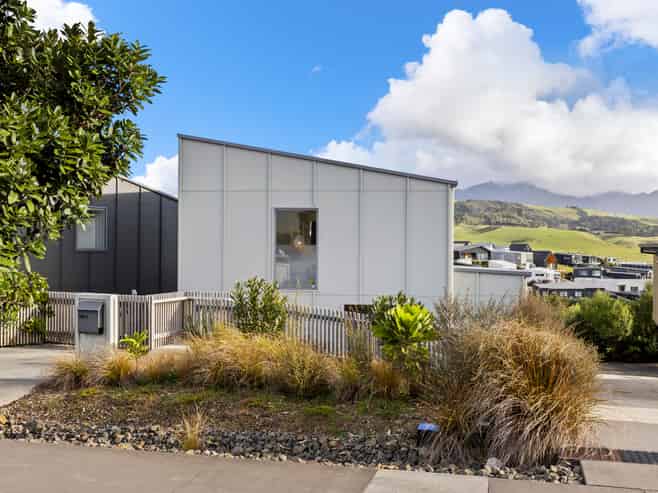 1/56 Rangitahi Road, Raglan