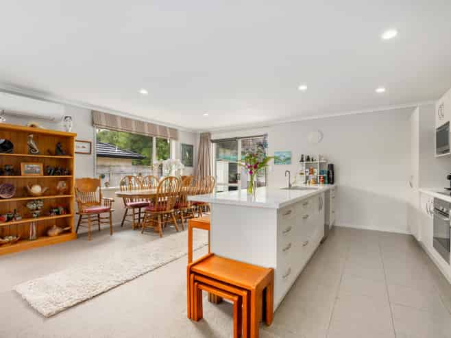 19 Hewson Drive, Snells Beach