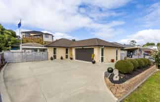 19 Hewson Drive, Snells Beach