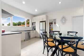 878 Dominion Road, Mount Eden